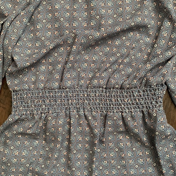 Max Studio Blouse - Sz M - Picture 3 of 3